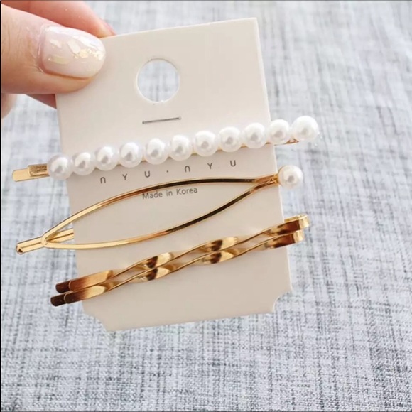 3/$30 💛 Metal Pearl 4pc Bobby Pin Hair Clip Set - Picture 1 of 2